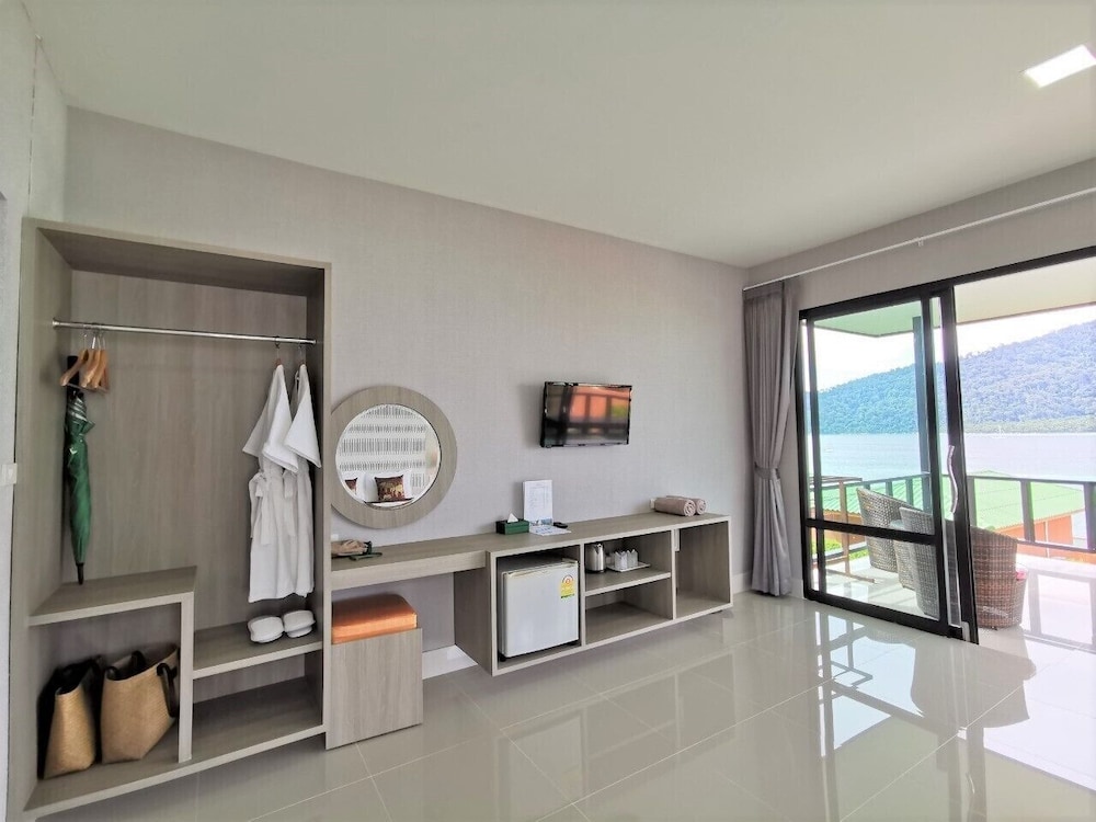 Mountain Resort Koh Lipe 54/70