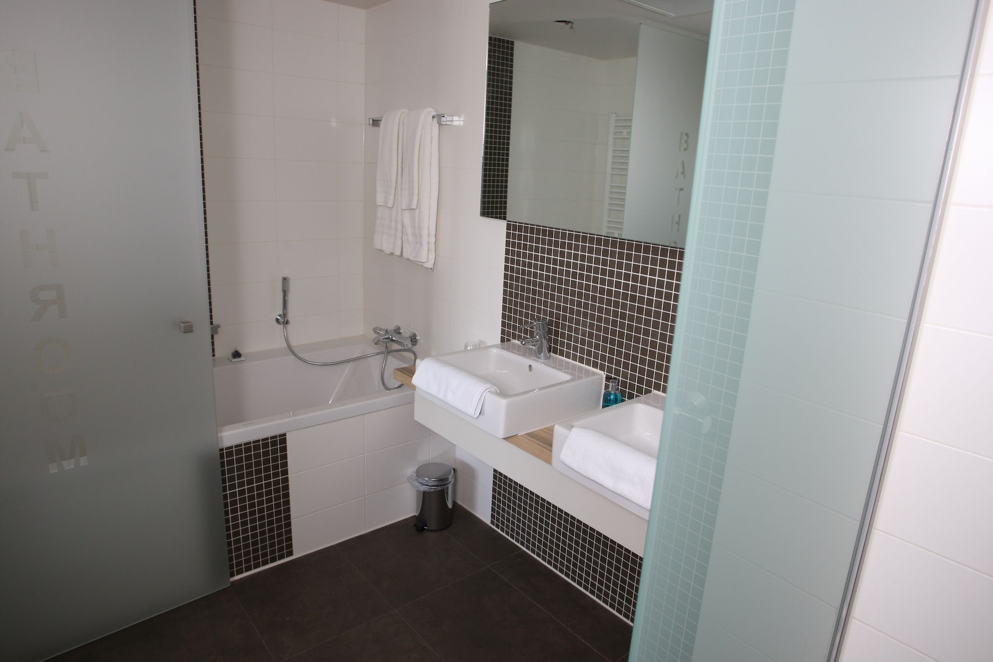 Comfort, Twin Beds, Fletcher Hotel-Restaurant Stadspark 5/6