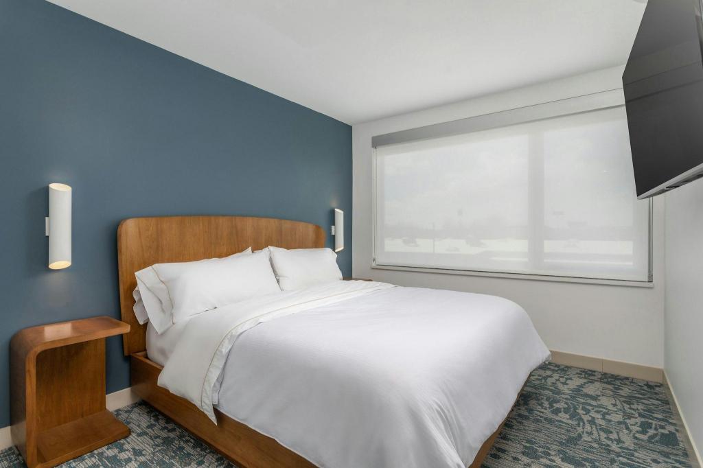 1 Bedroom, Kings, Suite, King Bed, Sofa