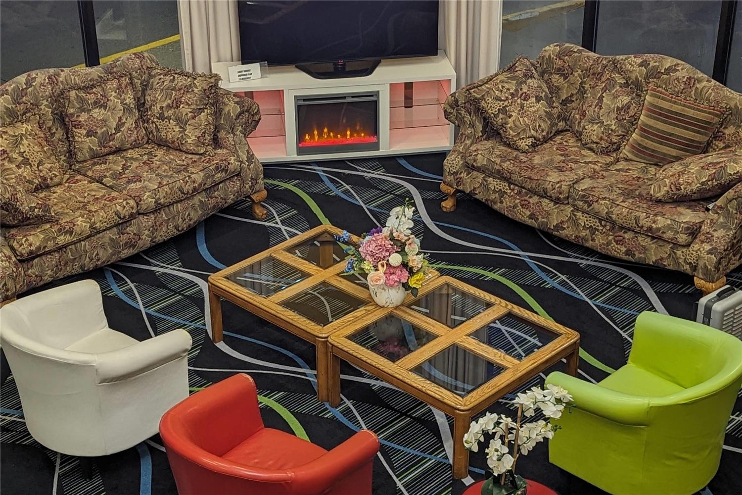 Super 8 By Wyndham Staunton 16/23
