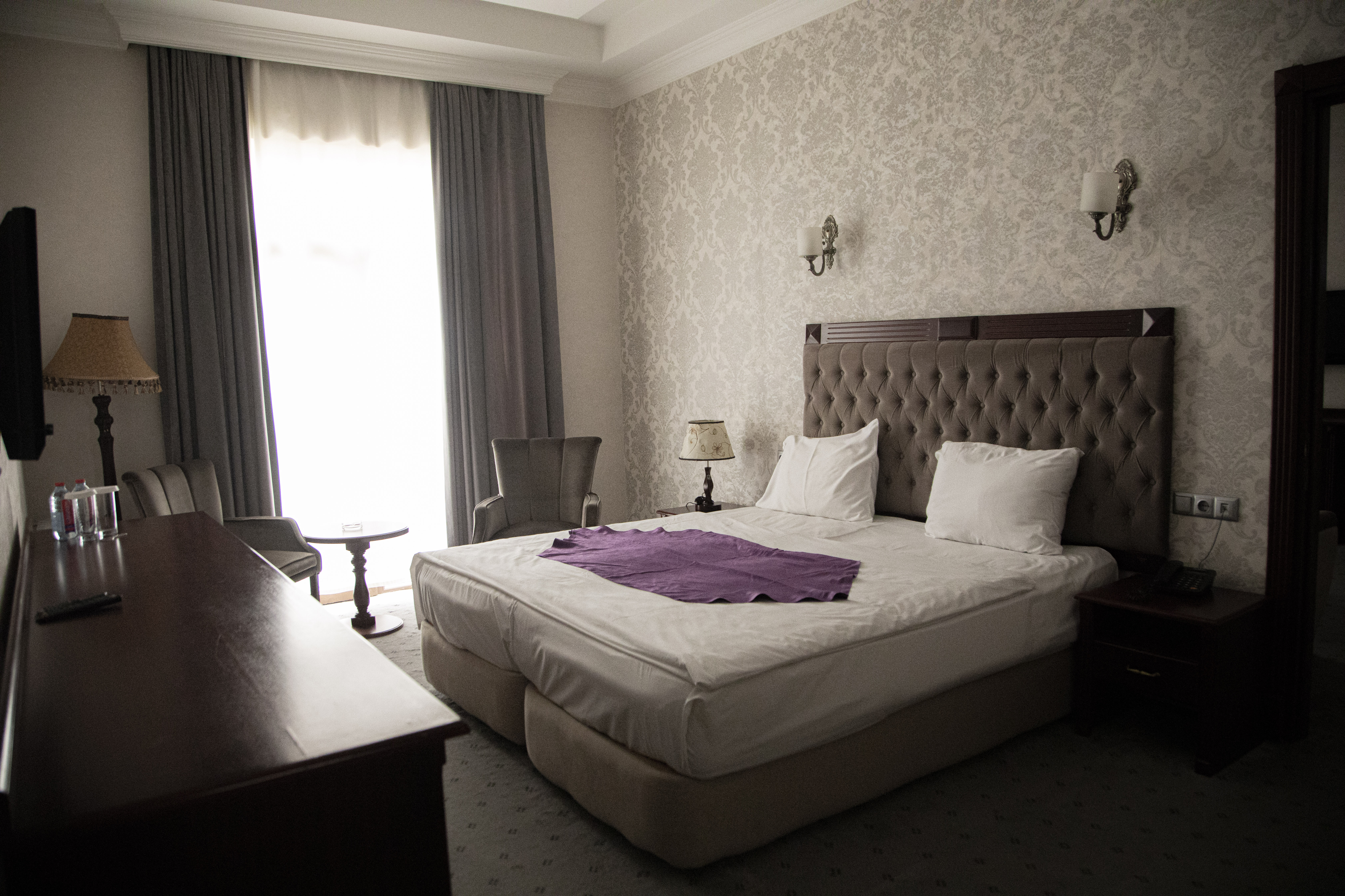غرفة قياسية بسرير مزدوج أو سريرين منفصلين، Capitol Hotel 2/6