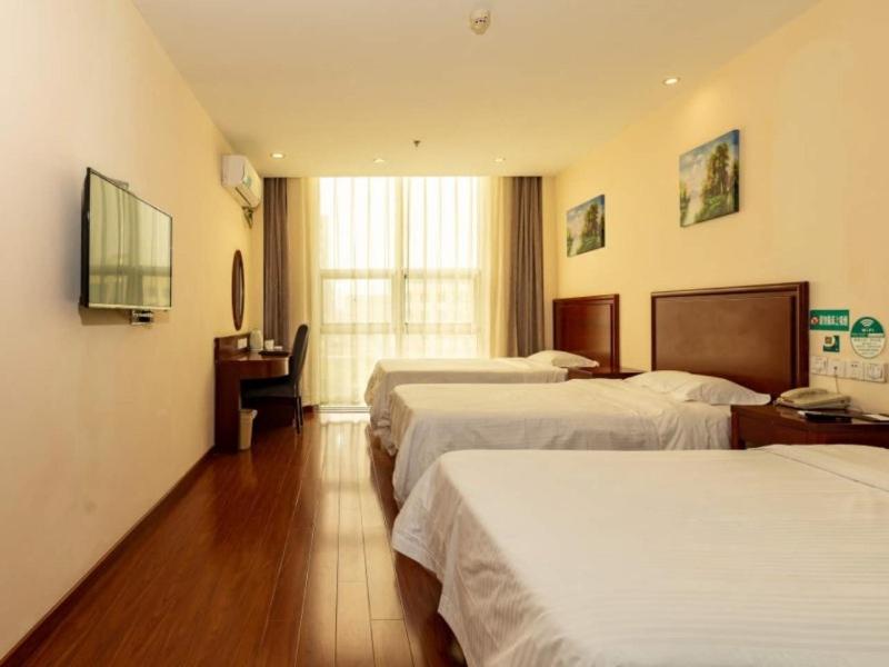 GreenTree Inn ShanDong RiZhao JuXian YinXing Avenue Middle ShanDong Road Business Hotel 32/67