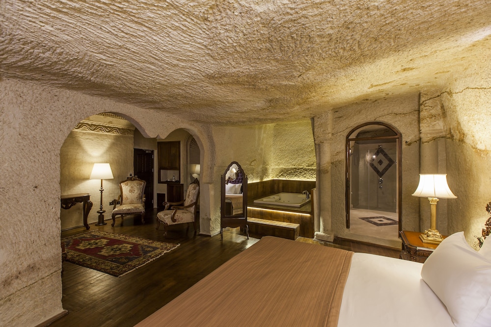Utopia Cave Cappadocia 3/48