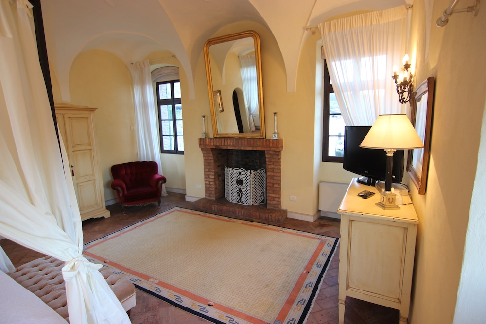 HOTEL VILLA GIONA 58/77
