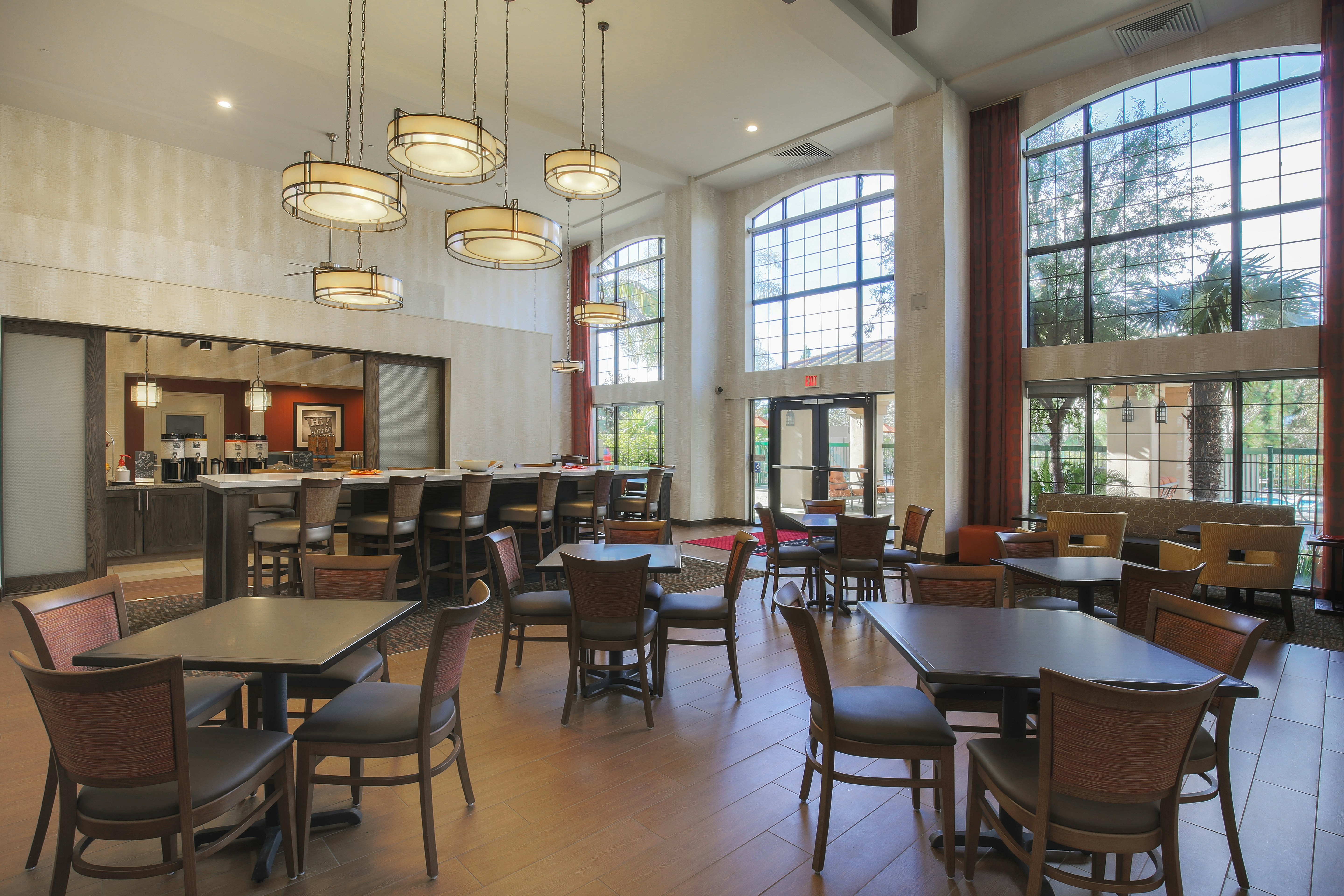 Hampton Inn & Suites Camarillo 30/39