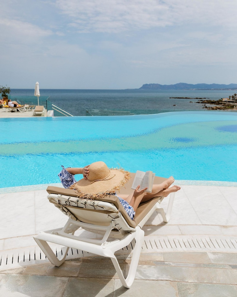 Leptos Panorama Hotel 45/50
