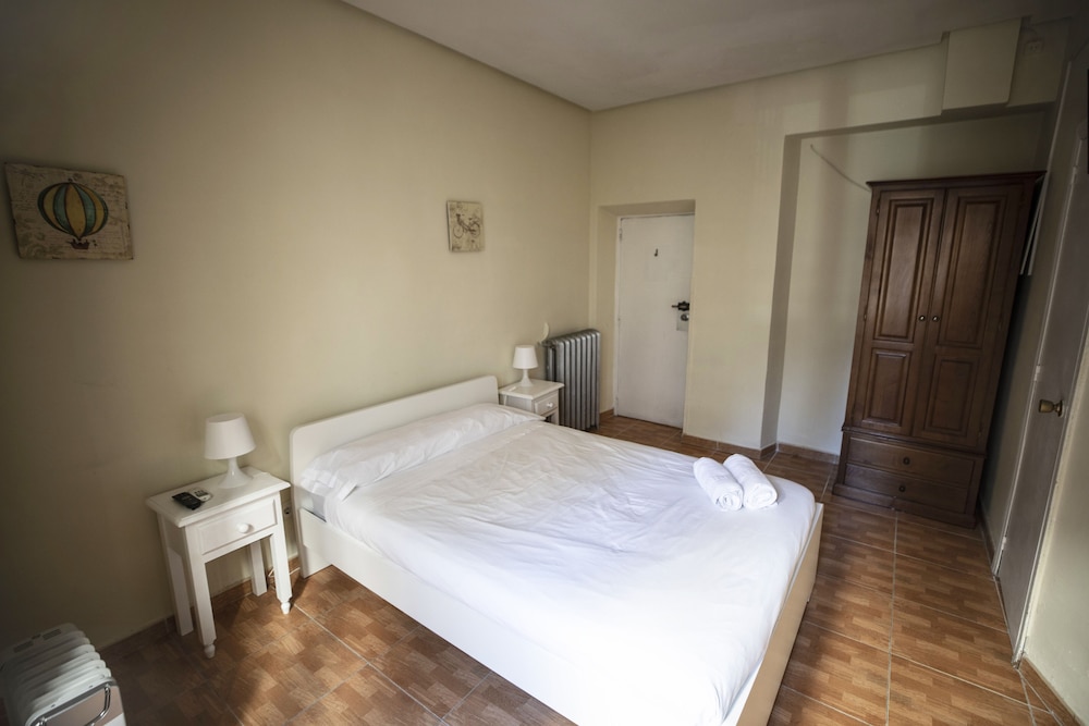 Hostal Los Perales 10/27