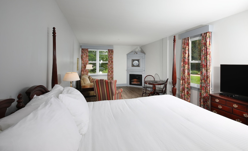 Loyalist Country Inn A Lakeview Resort 13/45