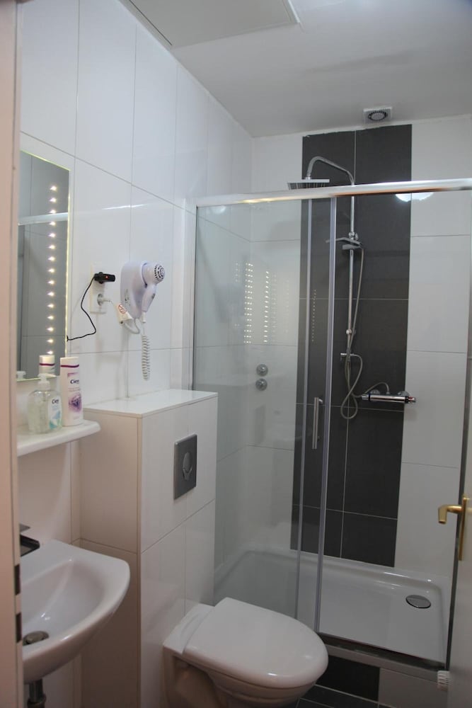 Hotel Tempelhof City Messe Arena 25/28