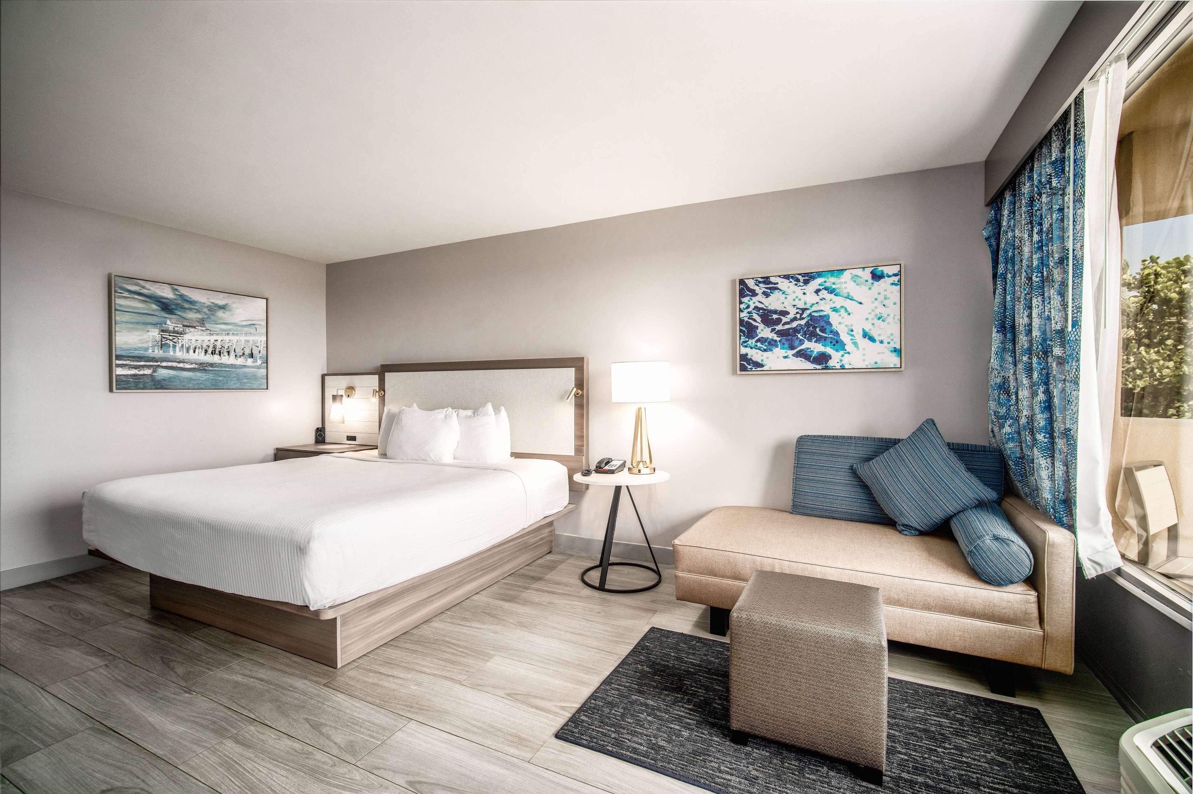 جناح ديلوكس بإطلالة على البحر، La Quinta Inn & Suites by Wyndham Cocoa Beach Oceanfront 2/6