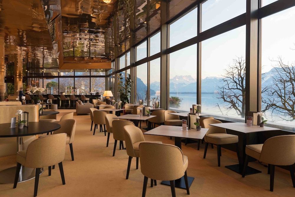 Royal Plaza Montreux Hotel 57/77