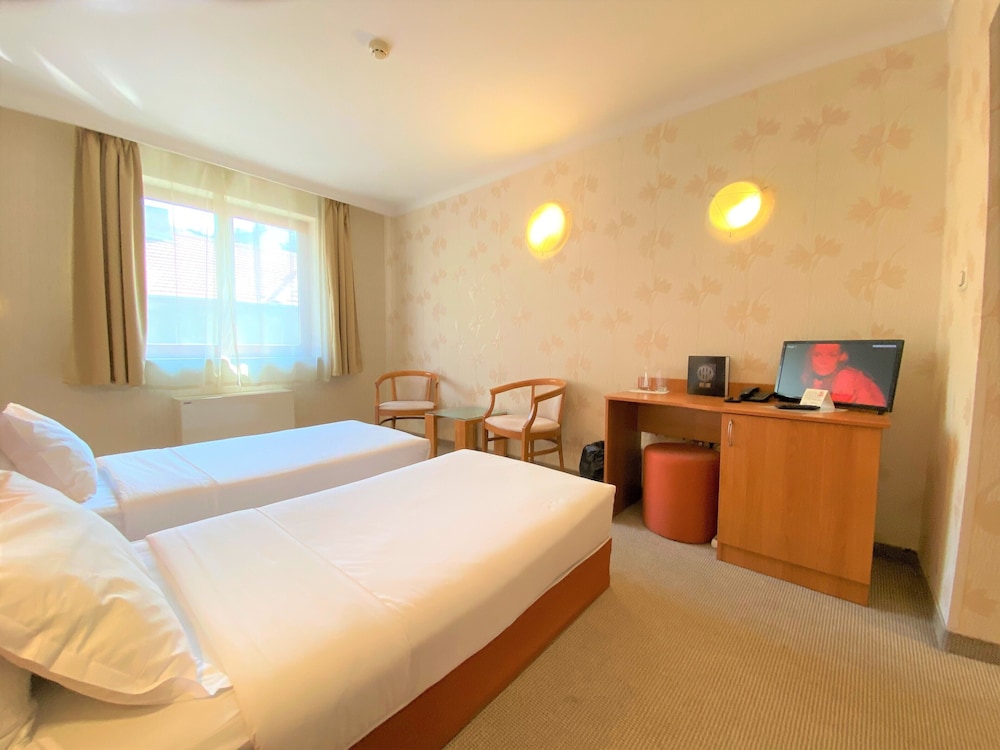 AMAR Design Hotel 12/56