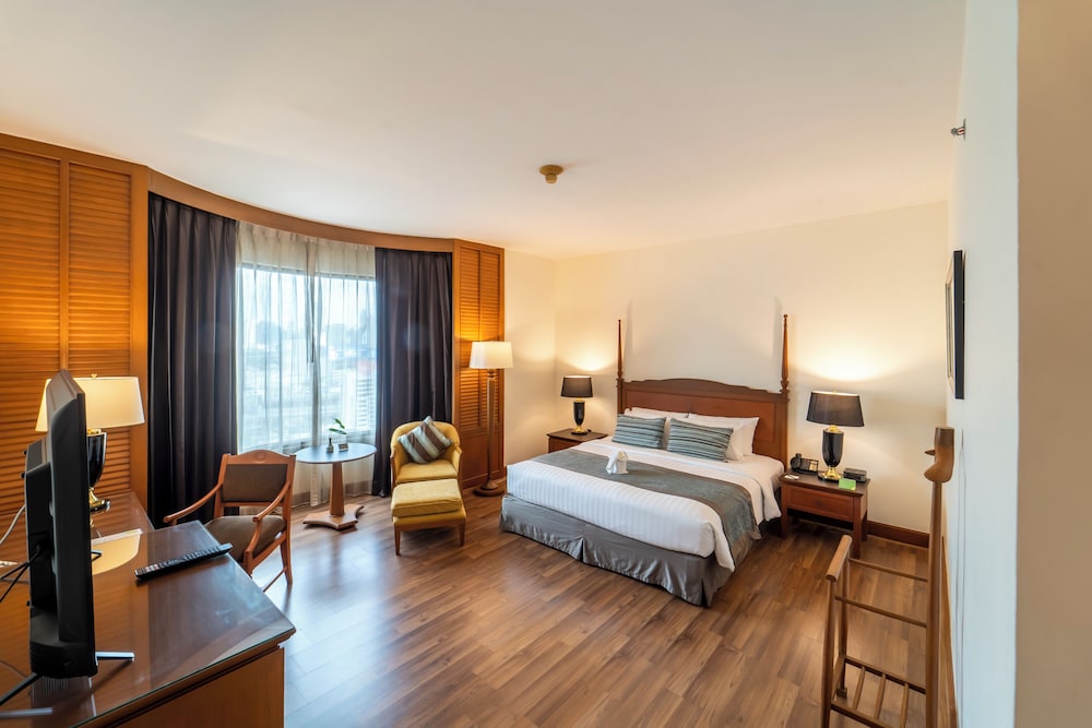 Century Park Hotel 15/48