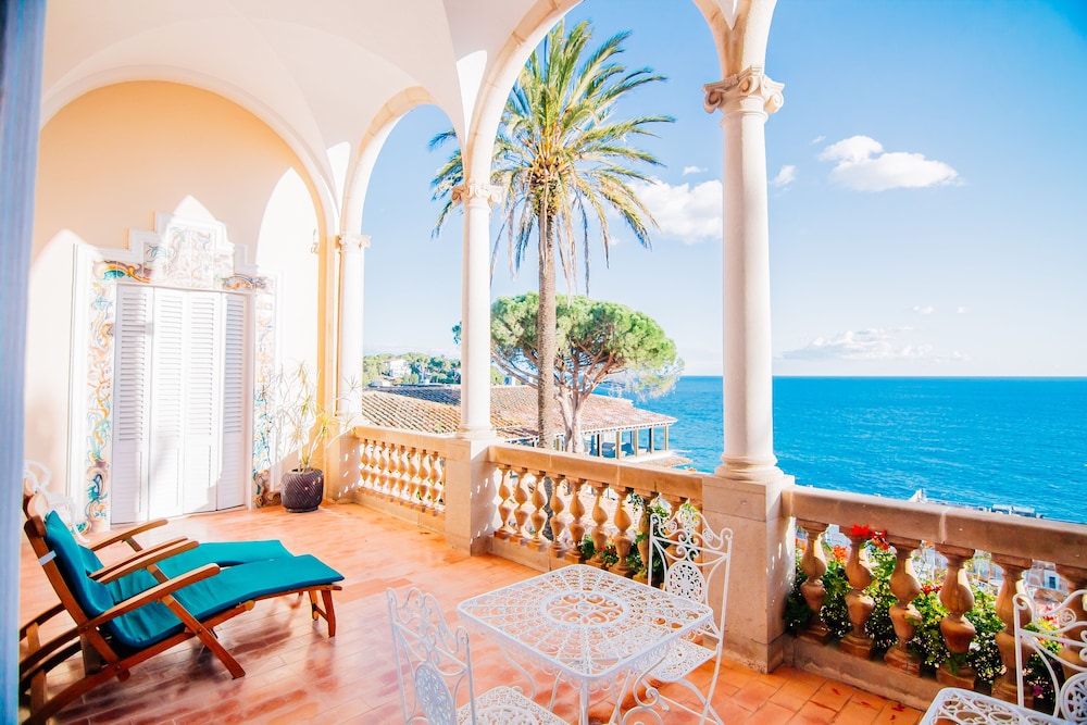 Hotel Roger de Flor by Seleqtta 34/66