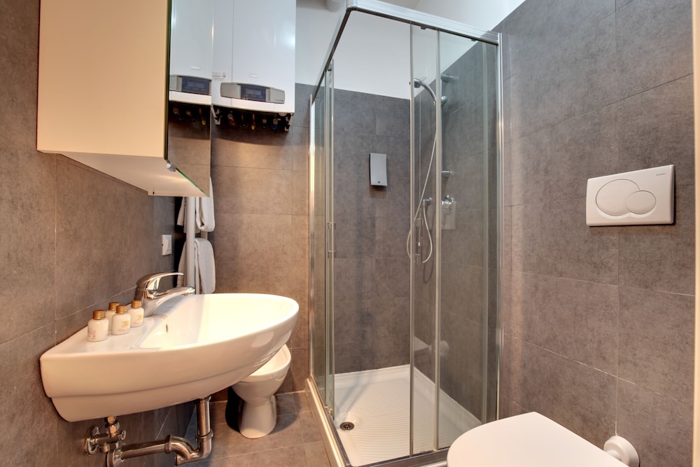 Rialto Botteri Apartments 48/50