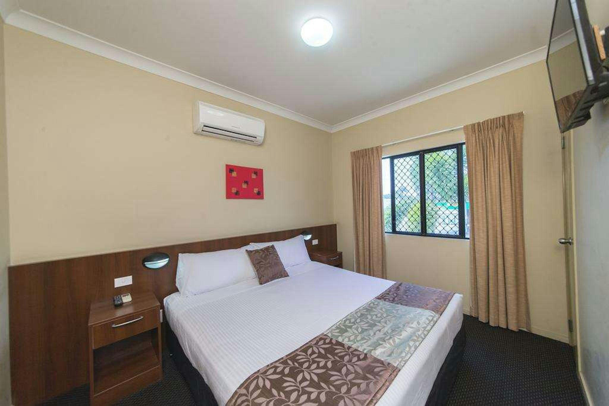 ROCKY RESORT MOTOR INN 23/65