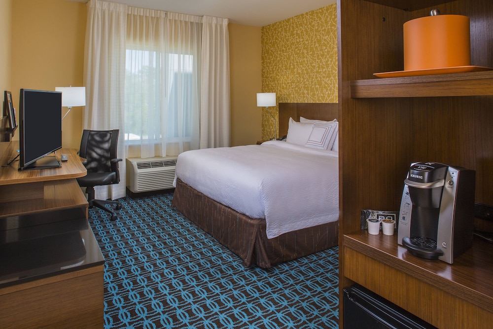 Fairfield Inn Suites Cut Off Galliano 4/19
