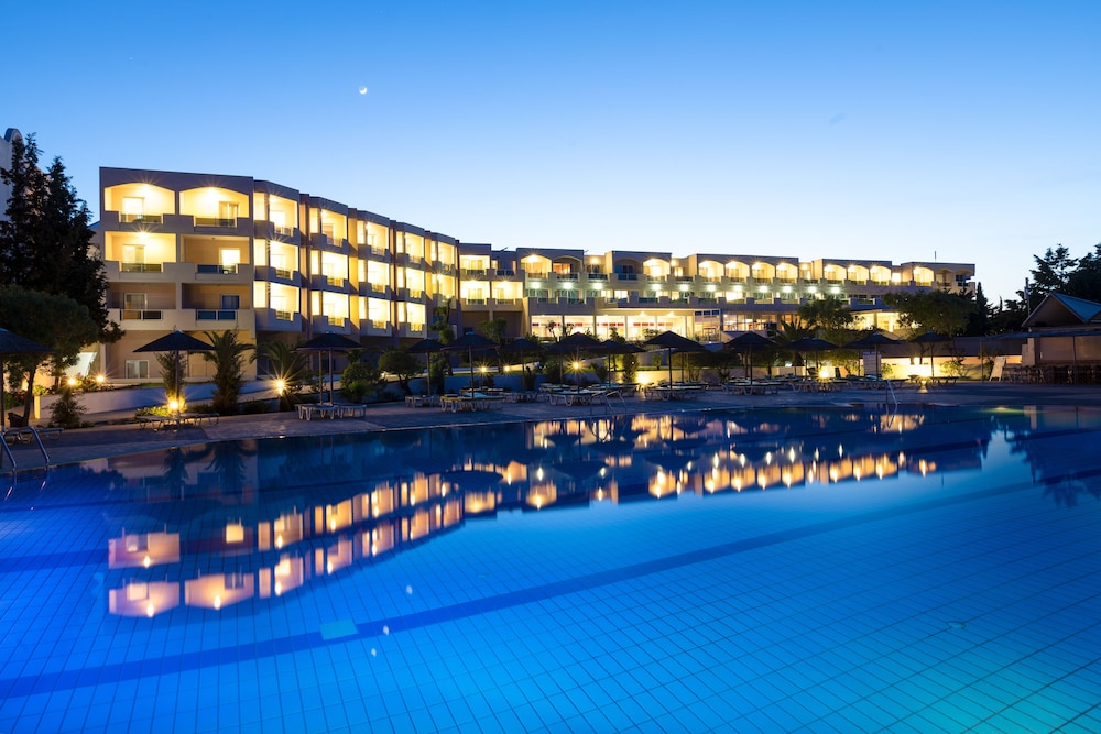 Sovereign Beach Hotel in Kardamena