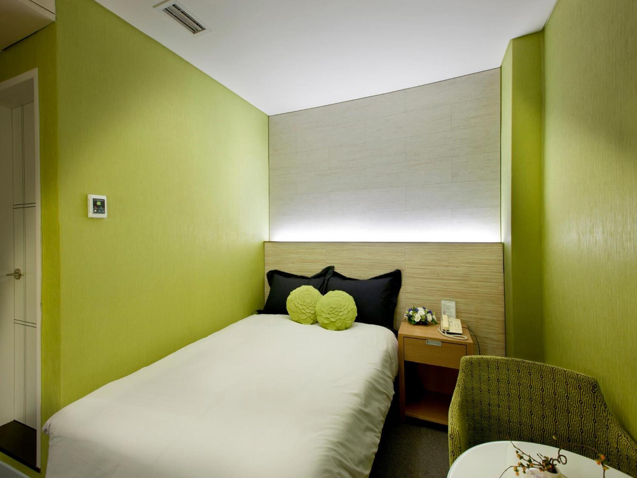 STANDARD, DOUBLE BED, NO WINDOW