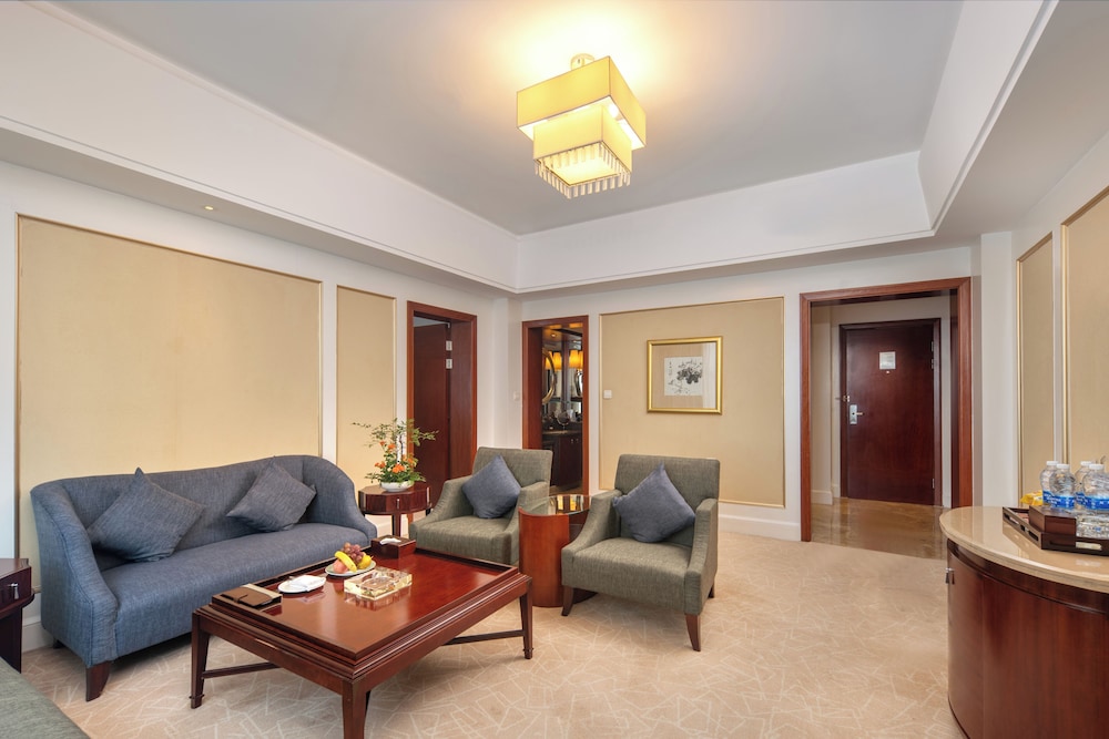 Plaza Hotel Yuyao 31/50