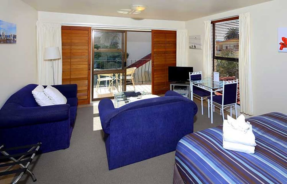 ONETANGI BEACH APARTMENTS 38/69