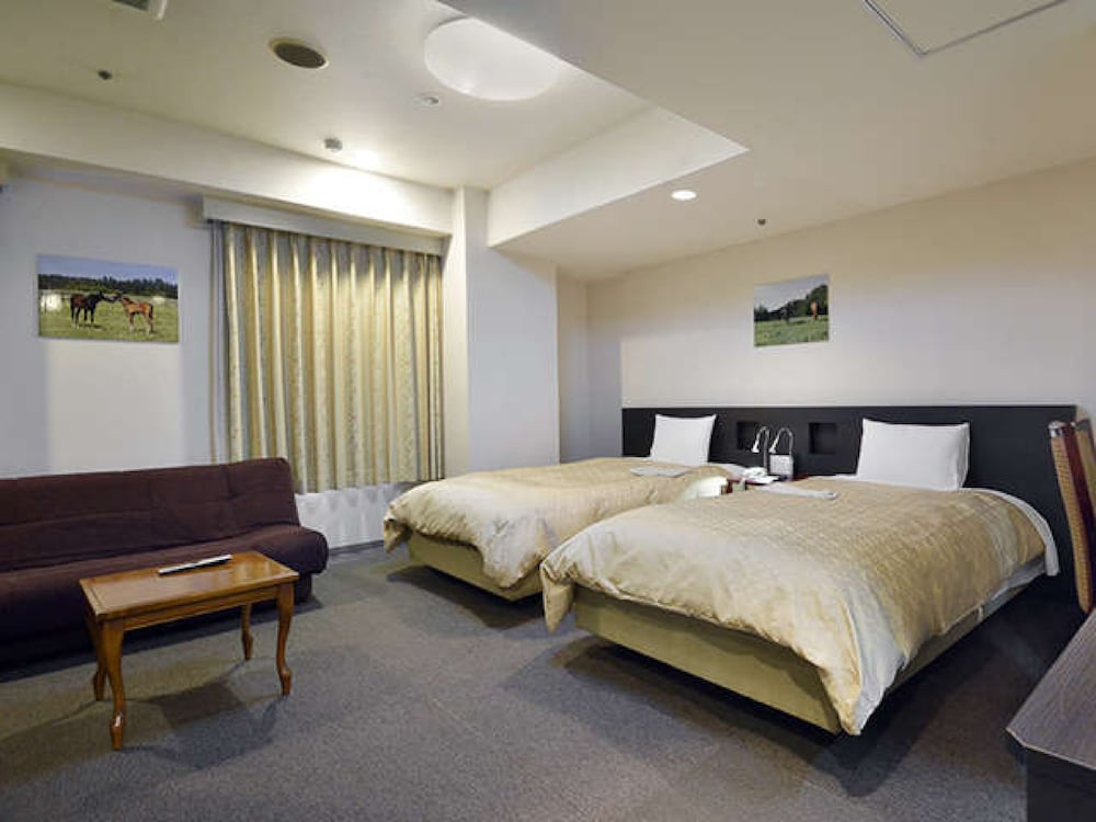 HOTEL CONTINENTAL 14/64