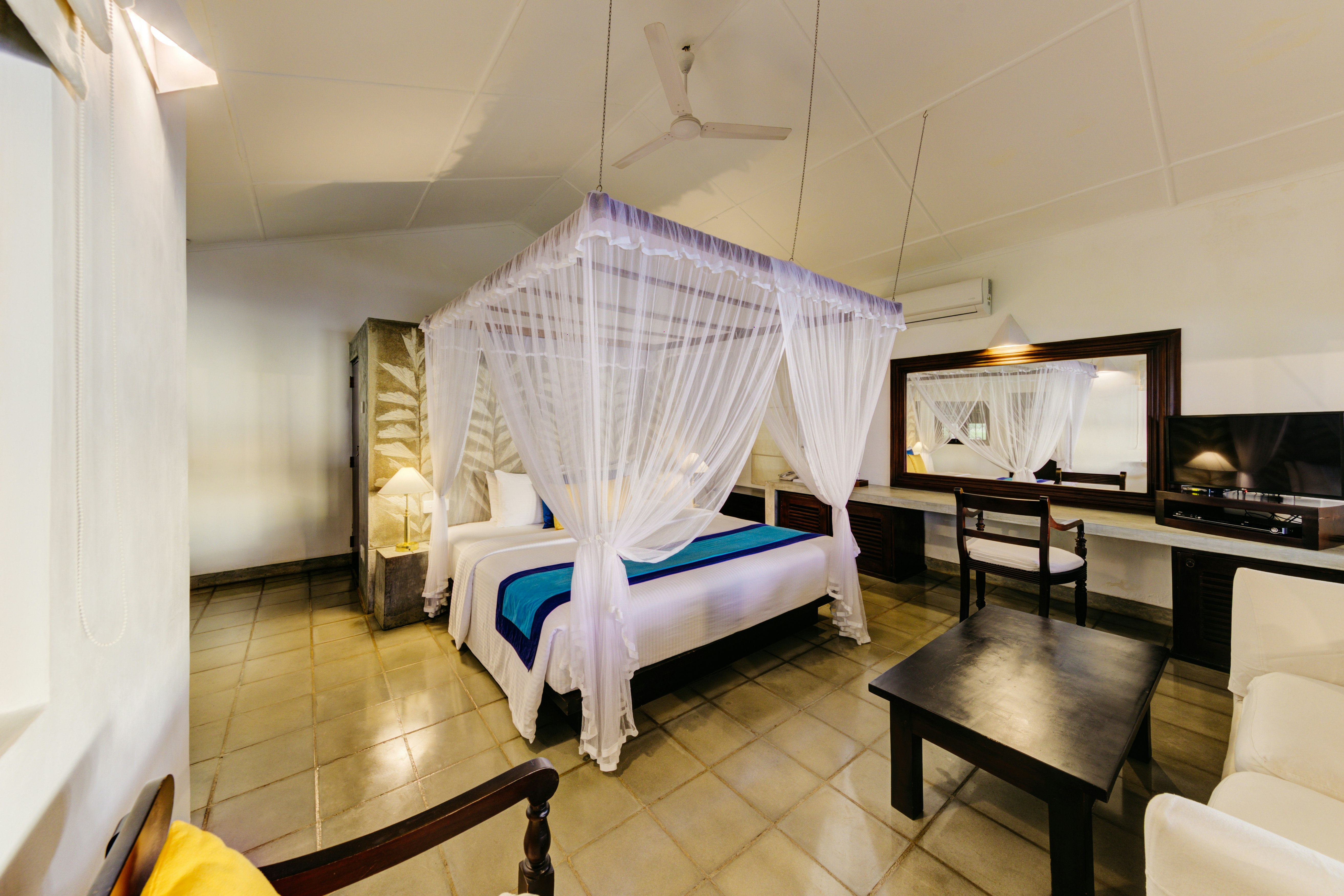 Lodge, Suite