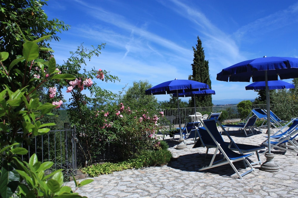 Villa Sant' Uberto Country Inn 56/65