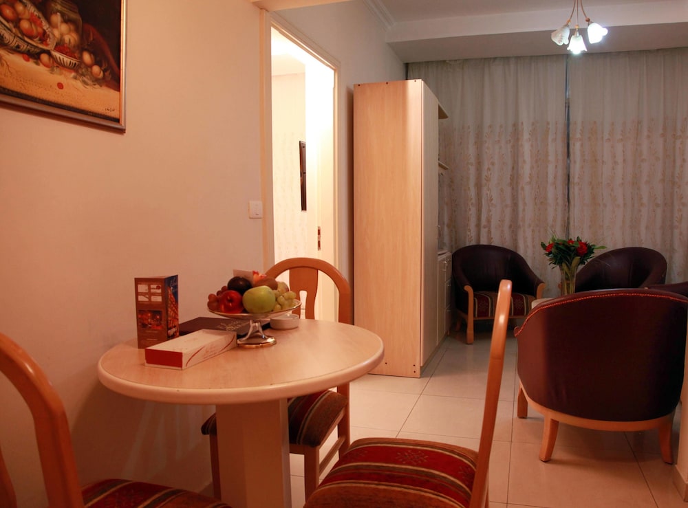 Elysee Residence 31/39