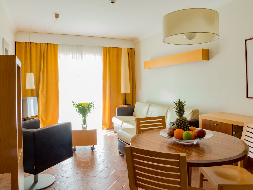 Pontalaia Apartamentos Turisticos 42/74