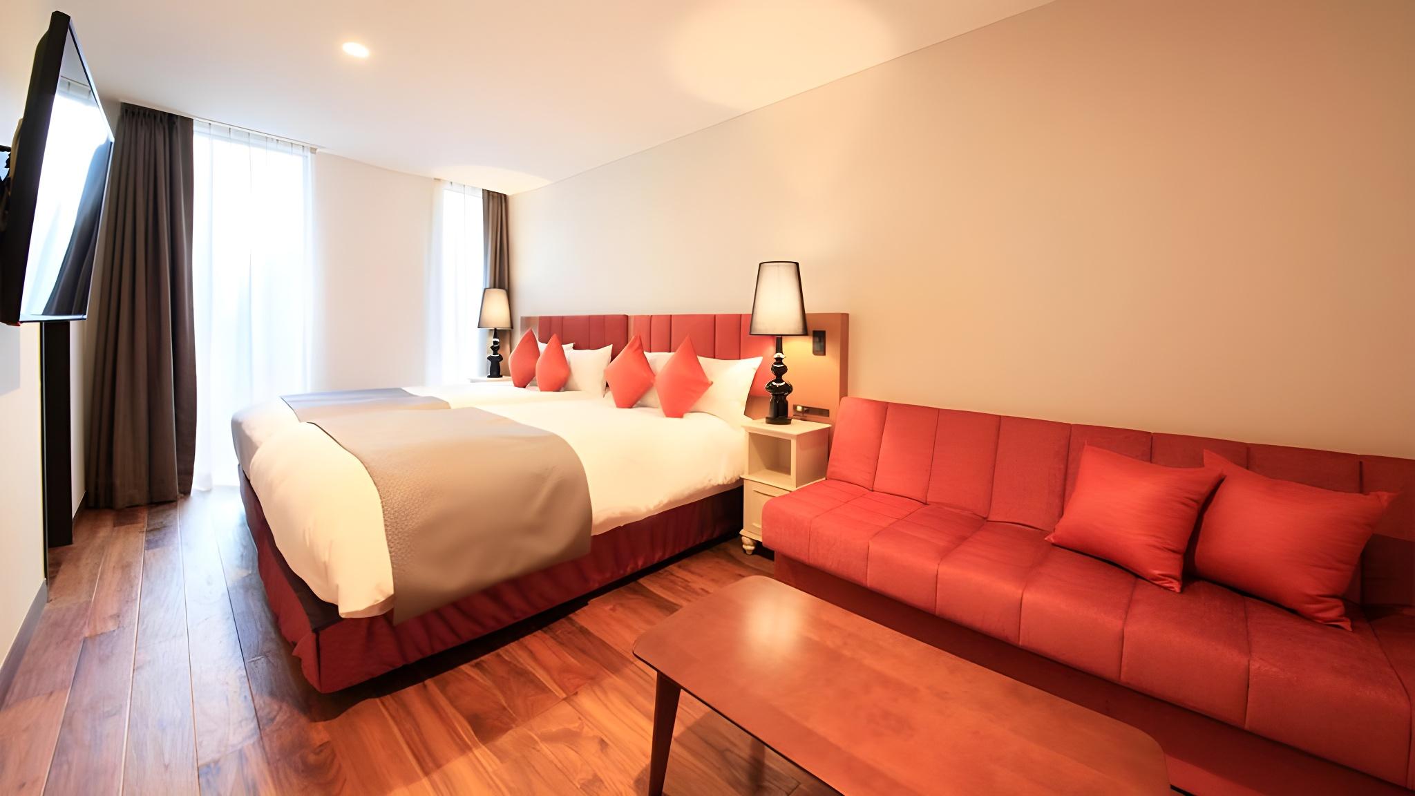 Moderate, Twin Beds