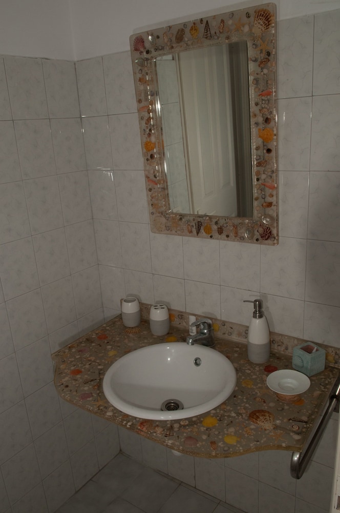 Stefania Apartments 43/44