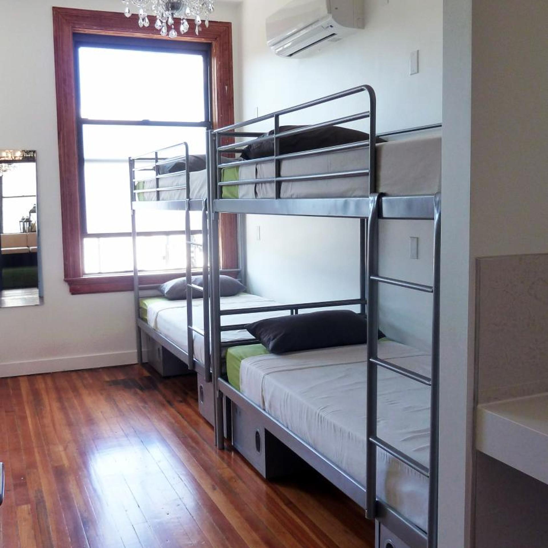 Q4 Hotel And Hostel 8/39