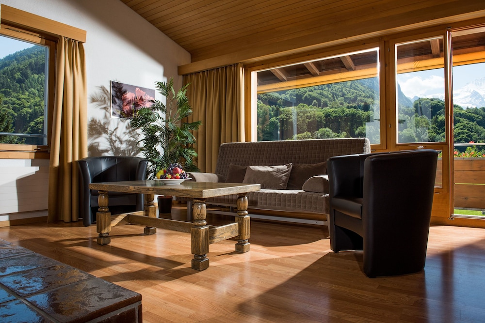 Jungfrau Hotel 34/54