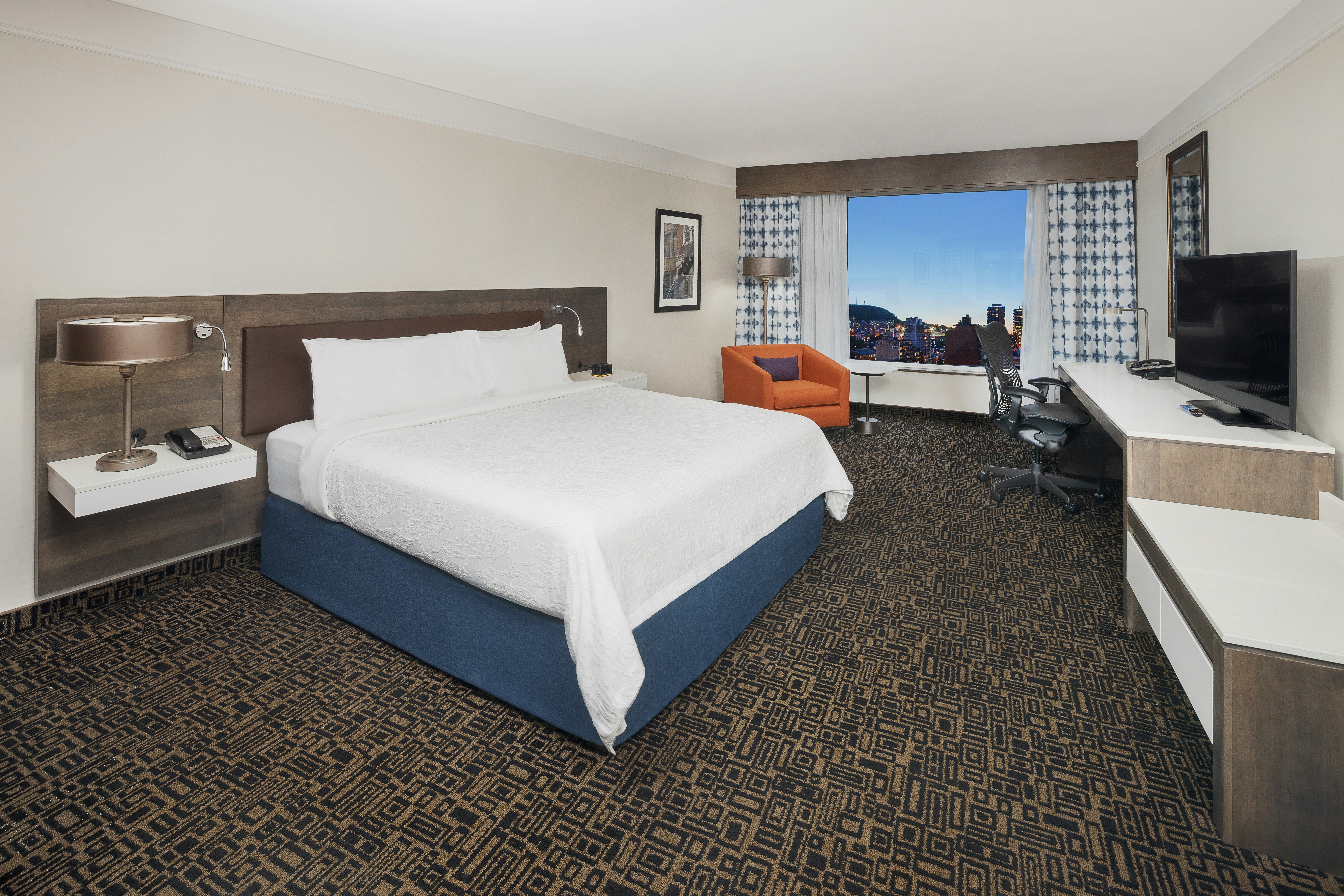 1 BEDROOM, SUITE, KING BED