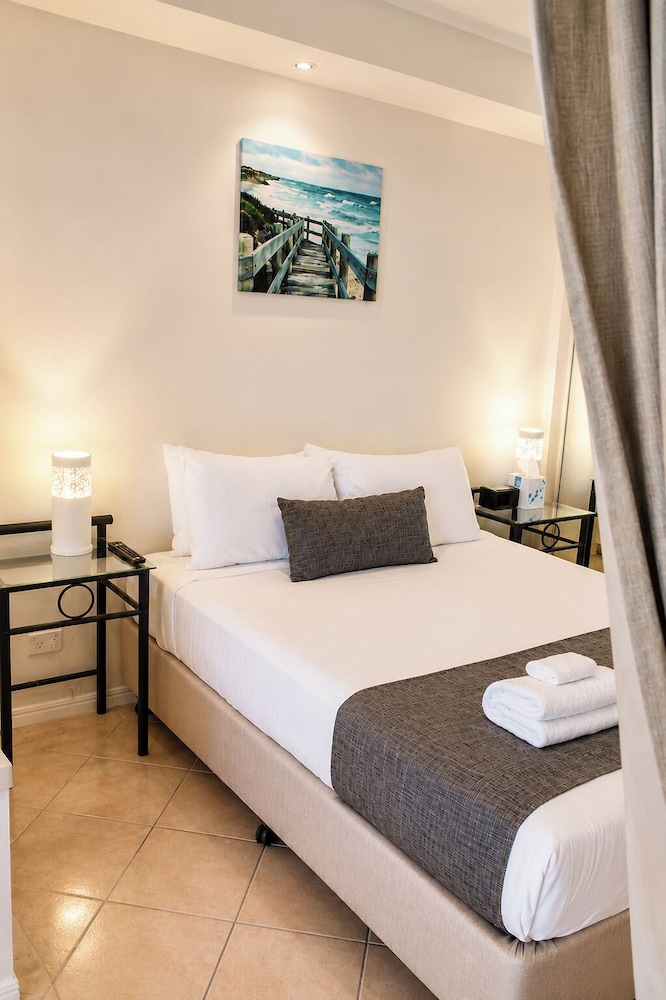 1 Bedroom, Apartment, Queen Bed, Water Front