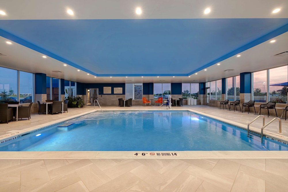 Hampton Inn Crown Point 23/47
