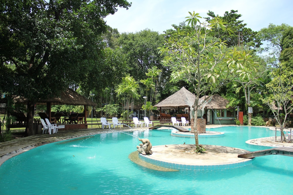 Villa Cha Cha Chaolao Beach Resort 25/60