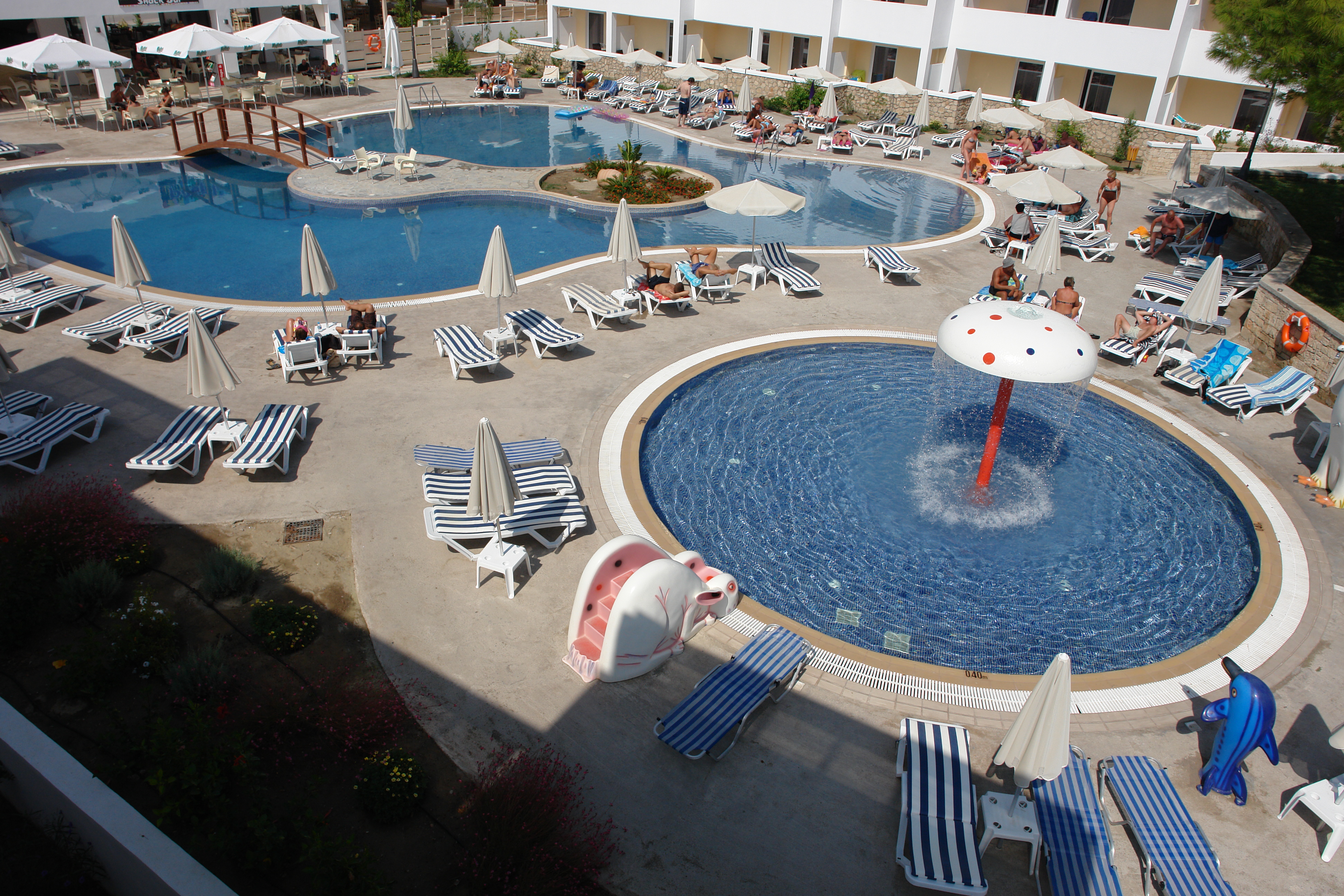 Matina Pefkos ApartHotel 60/68