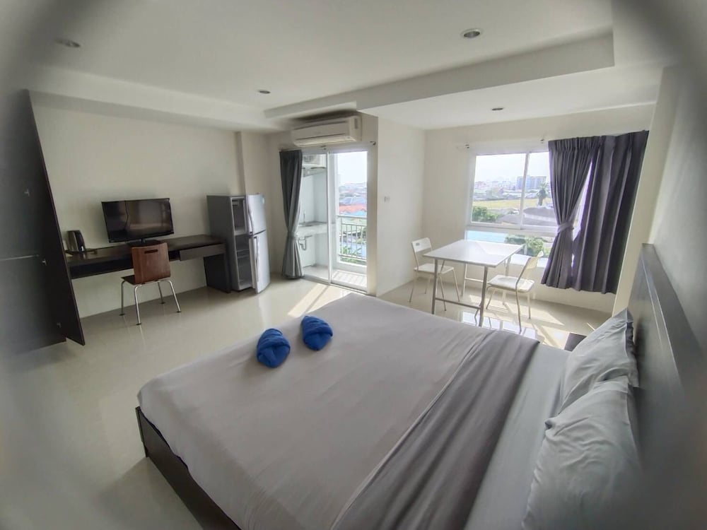 The Precious Apartment 25/66
