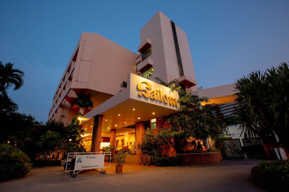 Sailom Hotel 7/65
