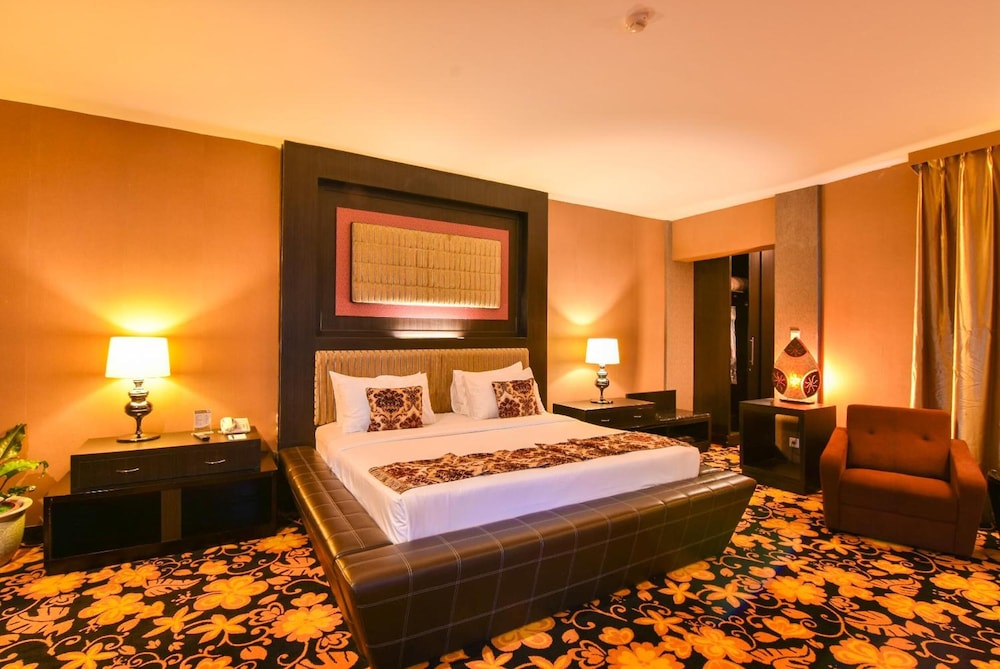 Grand Rocky Hotel 18/44