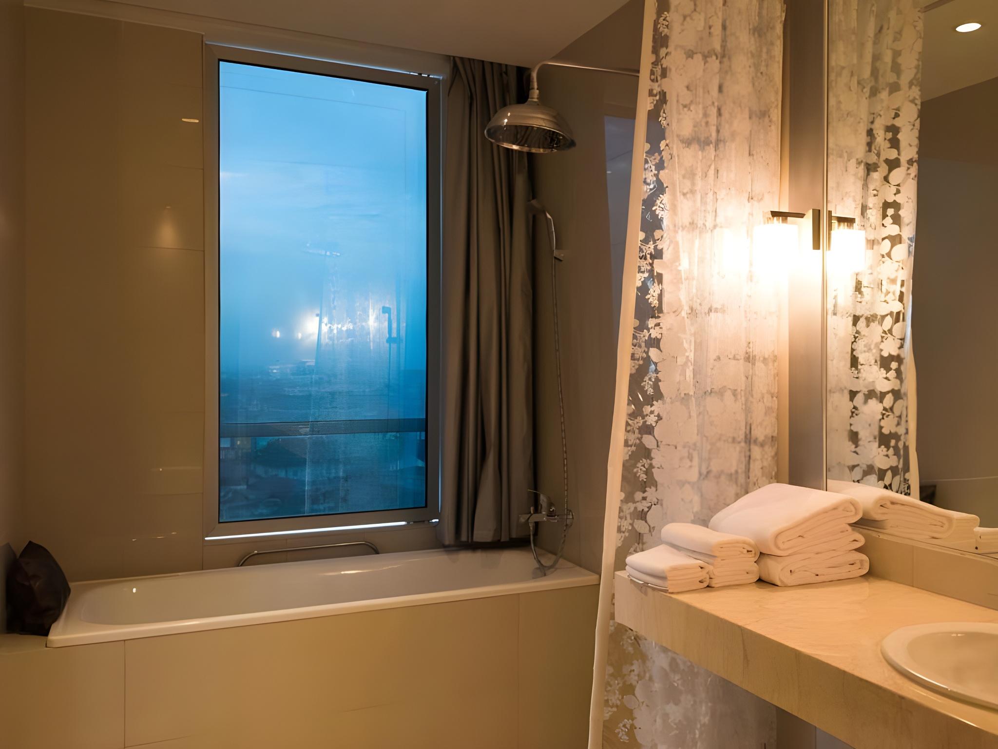 Gajahmada Avara Boutique Hotel 49/50