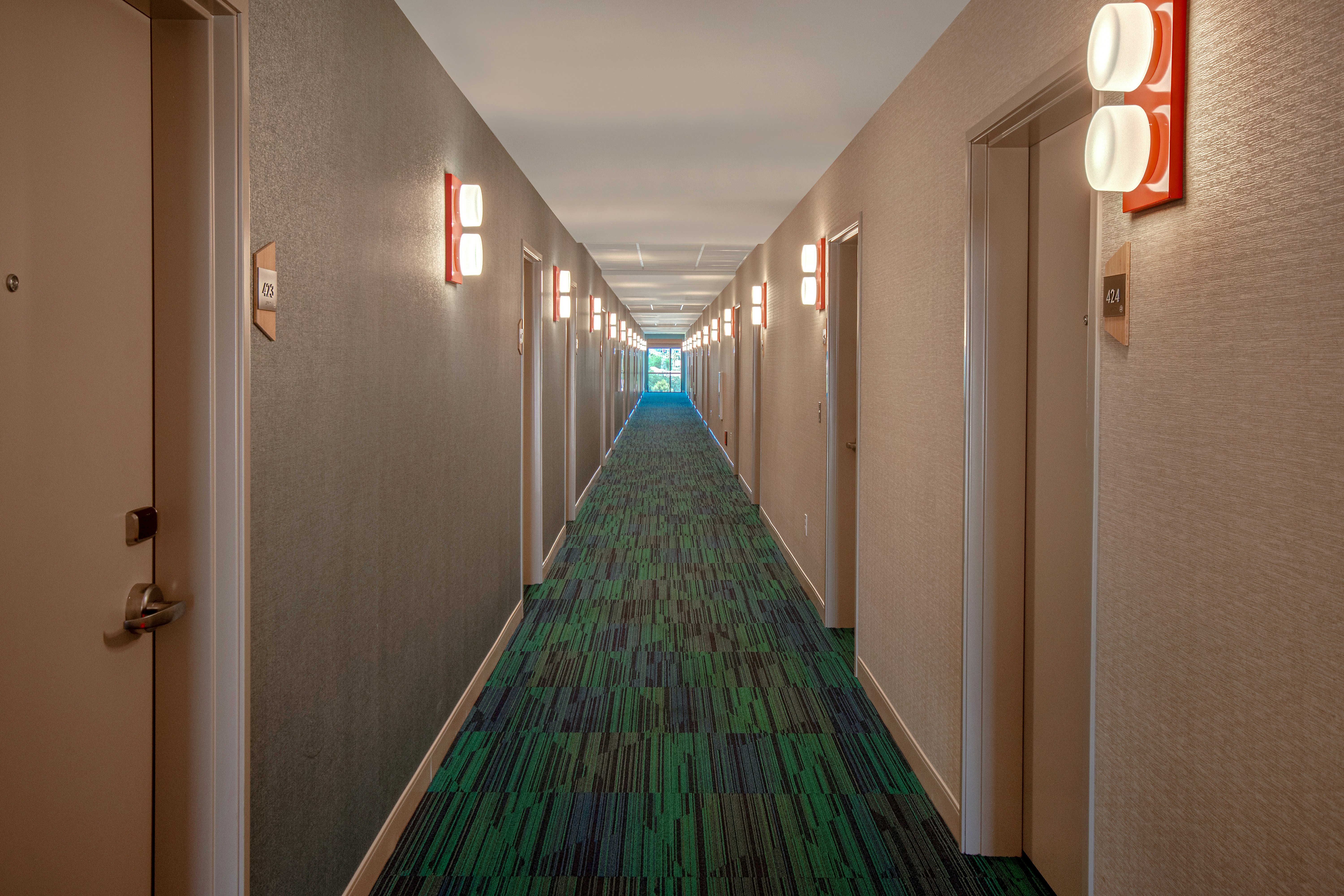 Home2 Suites by Hilton Las Vegas North 15/32
