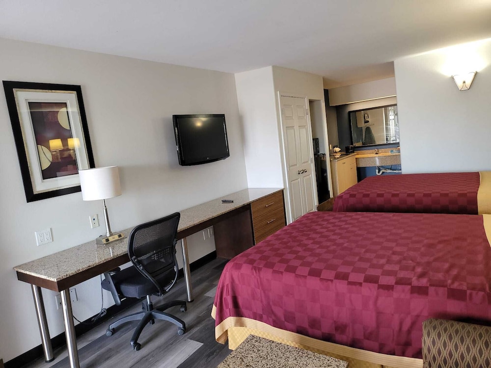 Texas Inn & Suites Raymondville 38/55