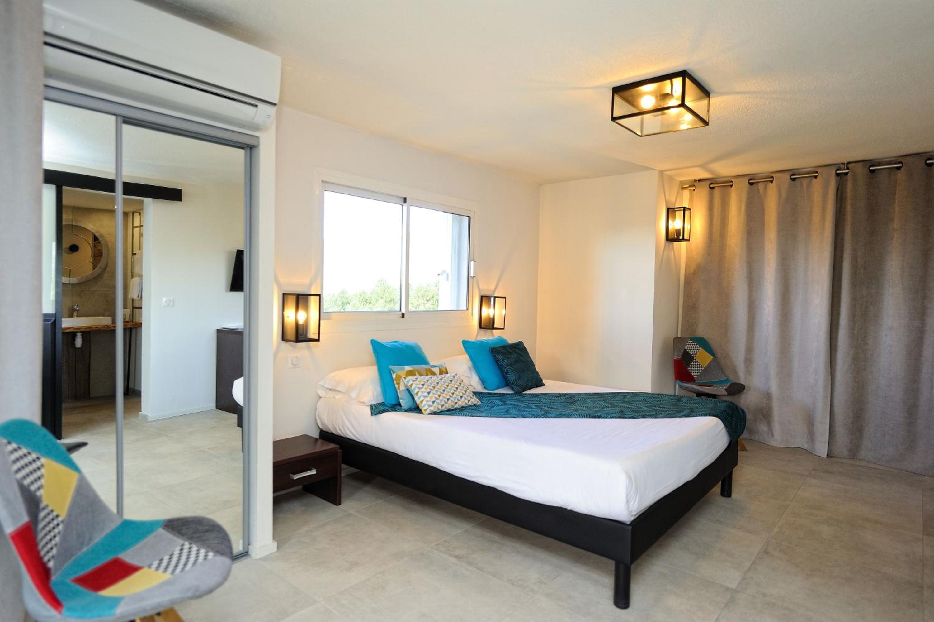 Hotel Le Tourisme 46/63