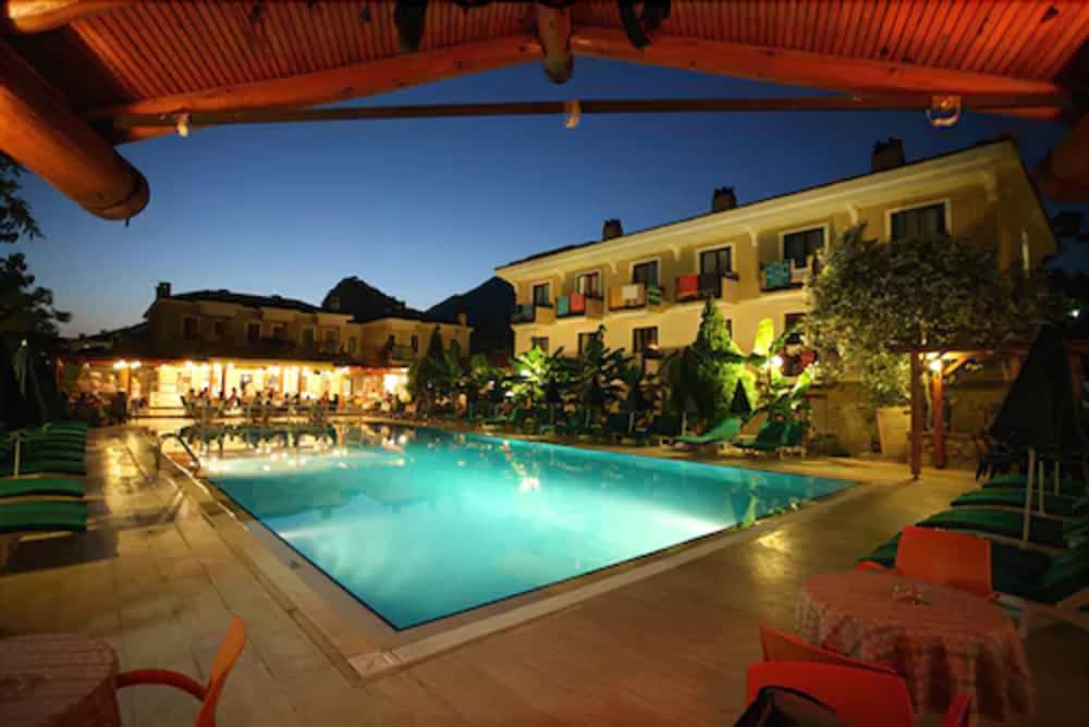 Perdikia Beach Hotel 9/44