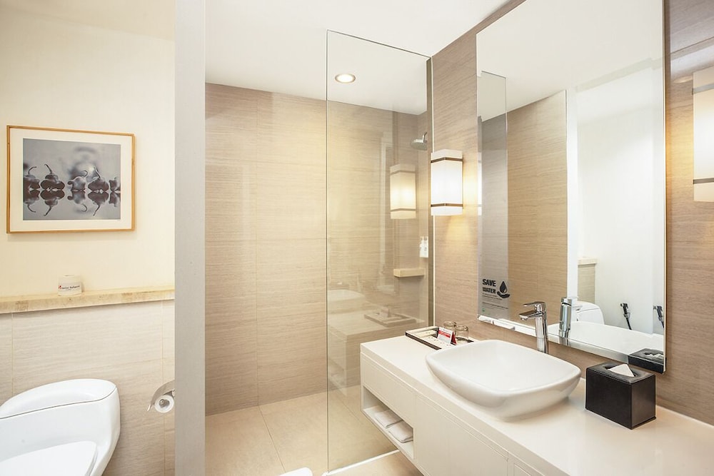 SWISS-BELHOTEL JAMBI 57/60