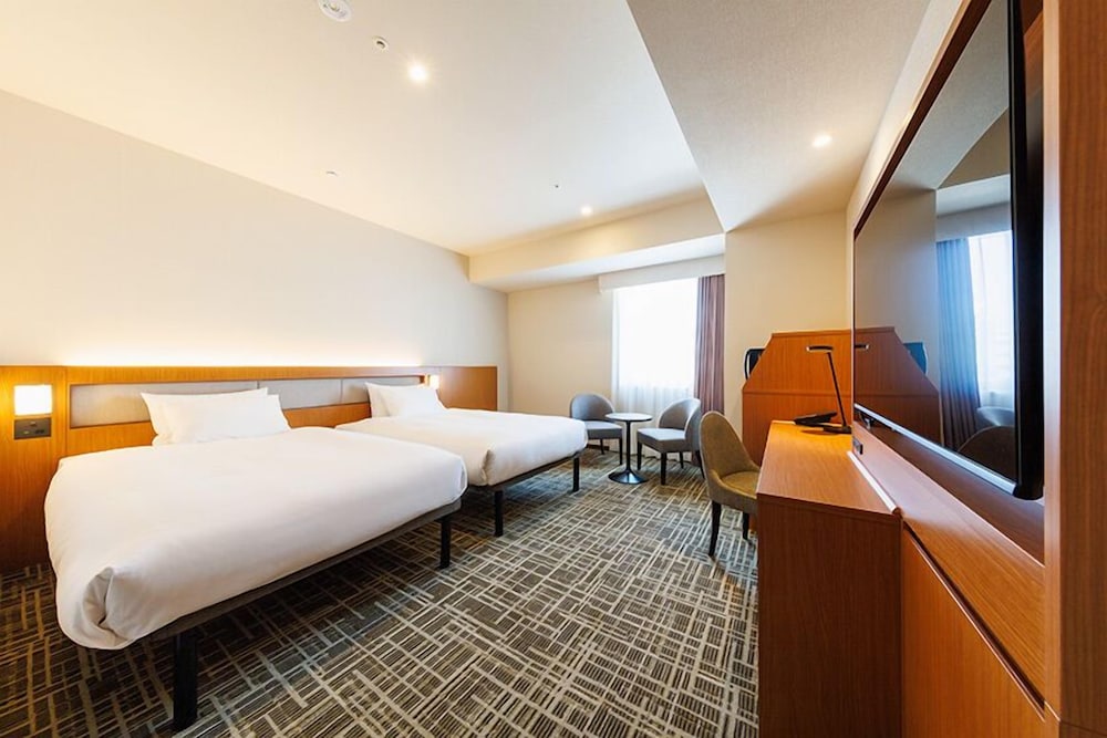RESIDENTIAL, STYLE, TWIN BEDS