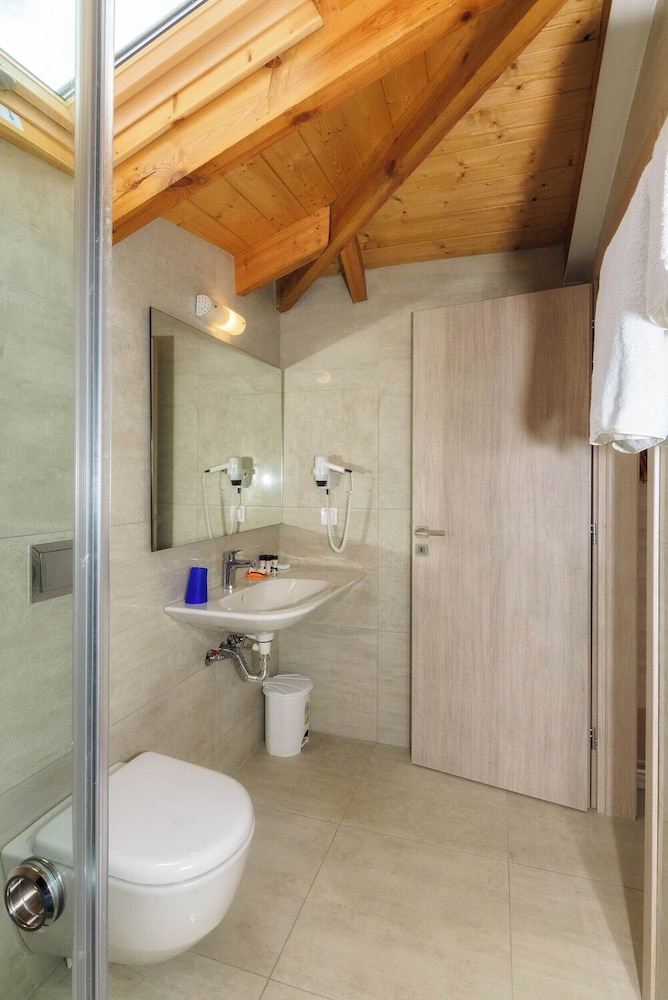 Iakinthos Tsilivi Beach 43/44